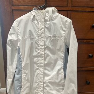 Columbia Women's Light Gray Ski Jacket